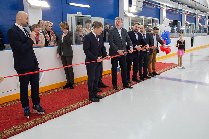В Екатеринбурге после капитального ремонта открылась ледовая арена