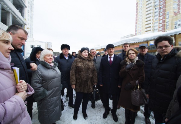 Депутаты посетили строящиеся школы Академического и УНЦ