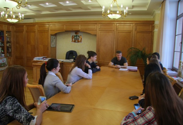 Встреча Евгения Ройзмана со студентами 