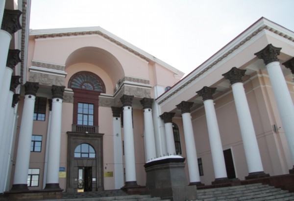 Депутаты посетили Центр культуры и искусств «Верх-Исетский»